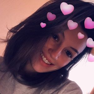 Meet your Posher, Caitlin